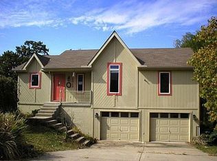 4912 NW Northmoor St, Kansas City, MO 64151