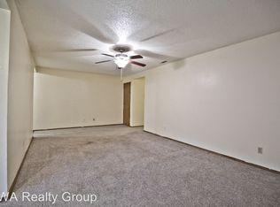 421 S 7th St, Rogers, AR 72756