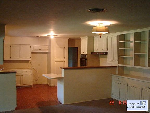 2nd image of 46 E Shady Ln