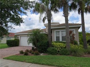 2054 Grey Falcon Cir SW, Vero Beach, FL 32962
