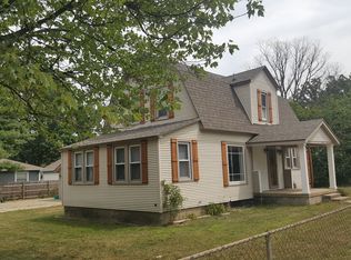 1347 40th St SW, Wyoming, MI 49509