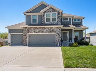 309 NE 102nd Ter, Kansas City, MO 64155