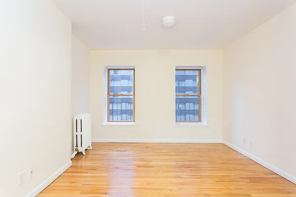 Rented by Compass | media 23