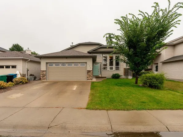 135 W Fairmont Point S, Lethbridge, AB T1K 7W8