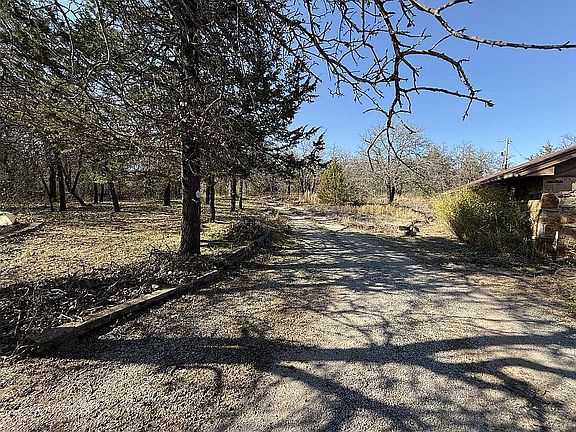 4th image of 7020 S Hiwassee Rd