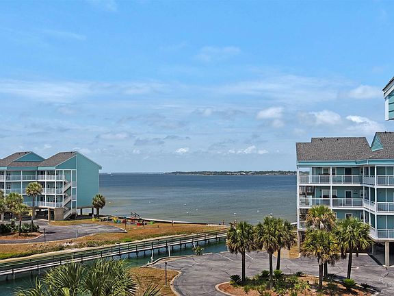 2nd image of 1150 Fort Pickens Rd APT F9