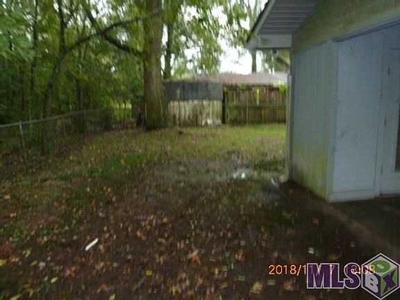 4th image of 1908 N Amelia Ave