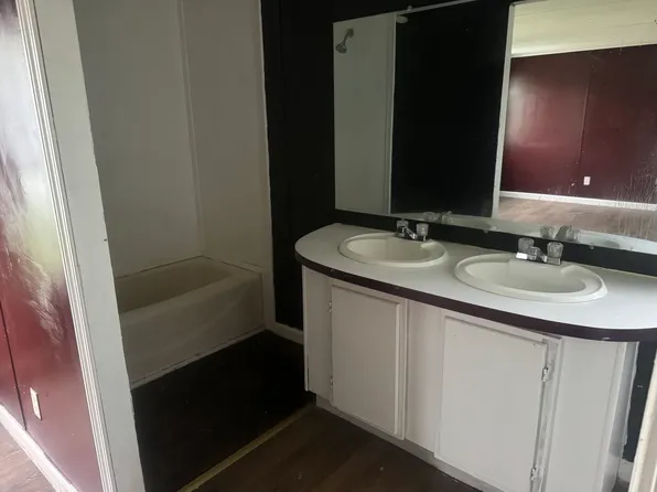 116 S Child St, Okolona, MS 38860