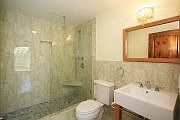 4th image of 2481 Amherst Ave