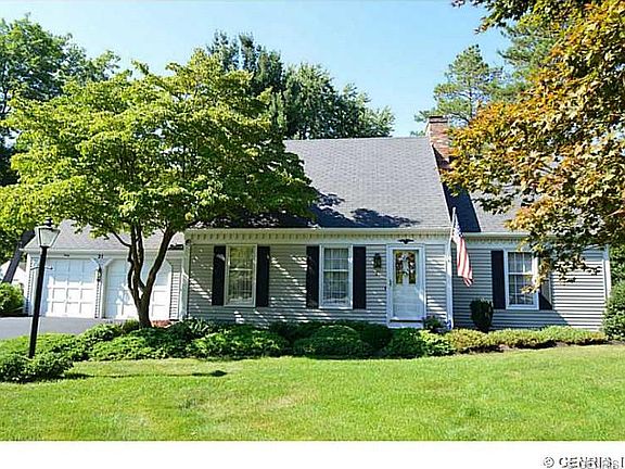 2nd image of 31 Blandford Ln