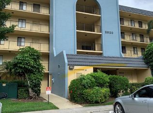 2820 Tennis Club Dr, West Palm Beach, FL 33417