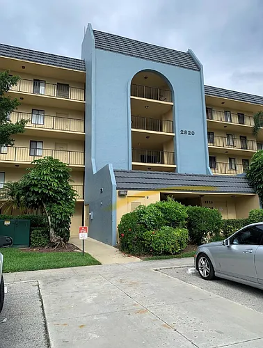 2820 Tennis Club Dr Photo 1