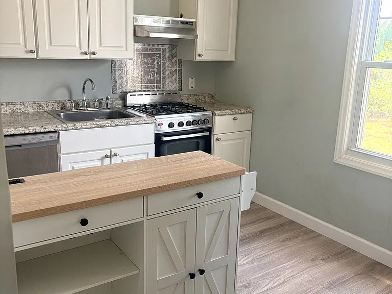 24 Forman Dr — Photo 6