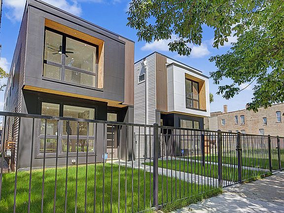 3rd image of 616 N Avers Ave