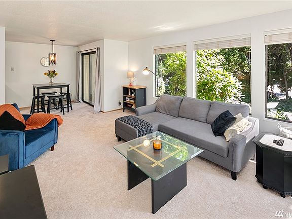 5th image of 12033 15th Ave NE APT 101