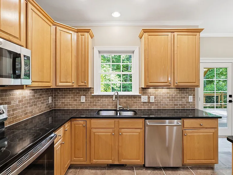 6 Bramerton Ct — Photo 10