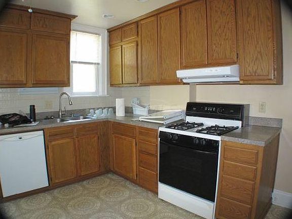 5th image of 110 E Lakeview Ave