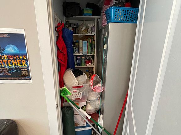 5th image of 5731 N Winthrop Ave #0