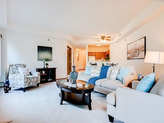5th image of 7440 Edinborough Way