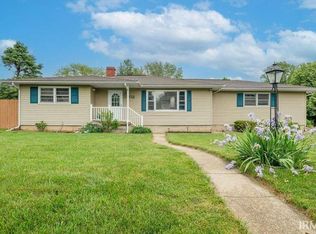 902 Hawthorne Ln, Logansport, IN 46947
