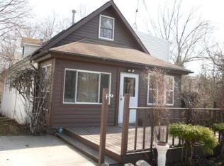 572 Bowhall Rd, Painesville, OH 44077