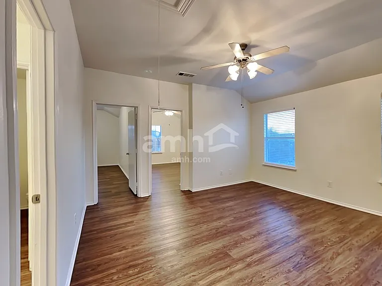 4000 Hidden Meadow Ct — Photo 9