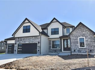 7624 N Tullis Ave, Kansas City, MO 64158