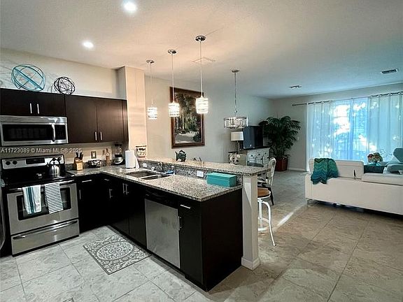 2nd image of 2333 SE 5th St #2333