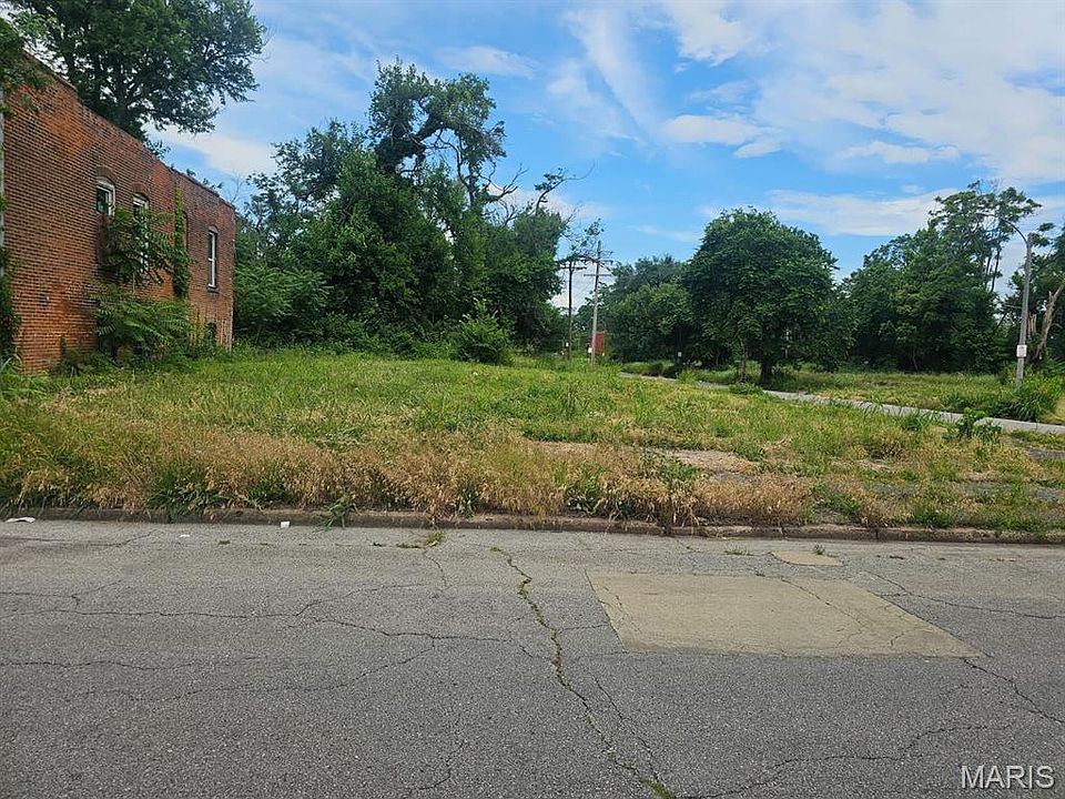 1st image of 1704 Annie Malone Dr