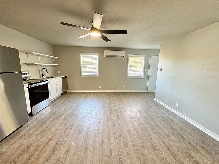 705 Sunrise Ave — Photo 41