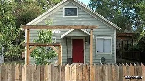 474 E 7th St photo 1