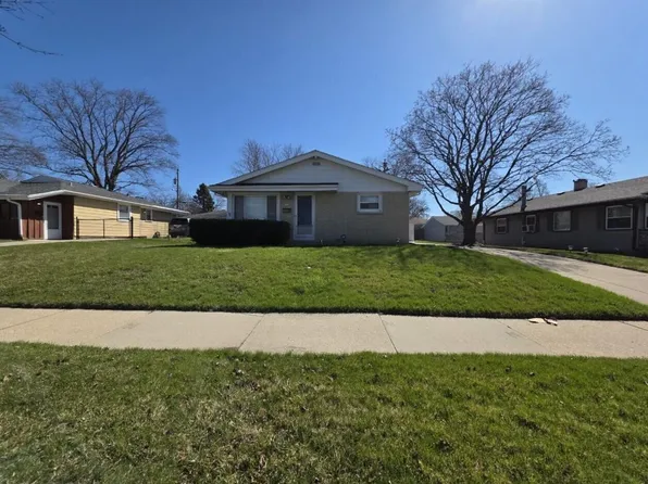 5654 North 90th STREET, Milwaukee, WI 53225