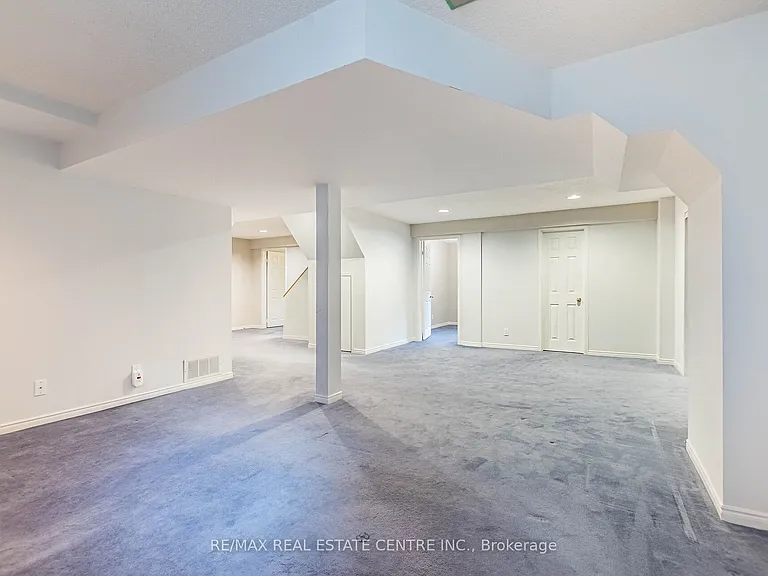 1134 Deer Run — Photo 31