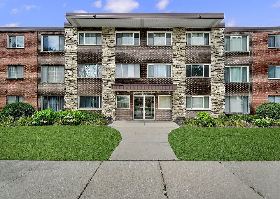 1st image of 10210 S Washington Ave #115