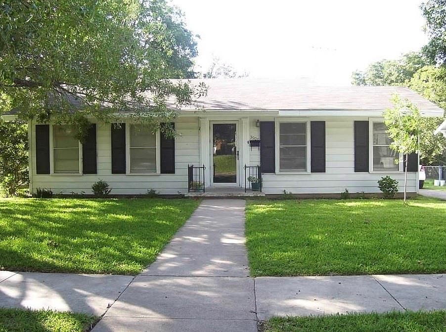1st image of 3909 Fort Ave