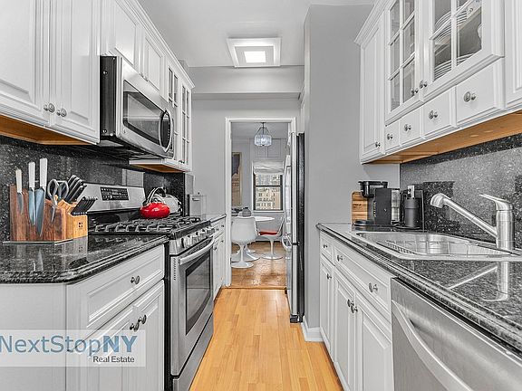 5th image of 333 E 55th St APT 11F