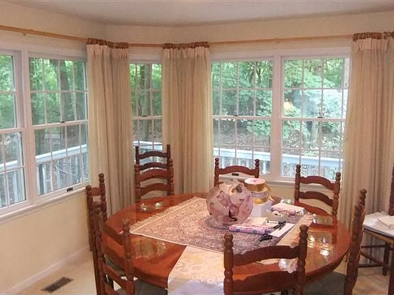 3rd image of 72 Hidden Creek Dr