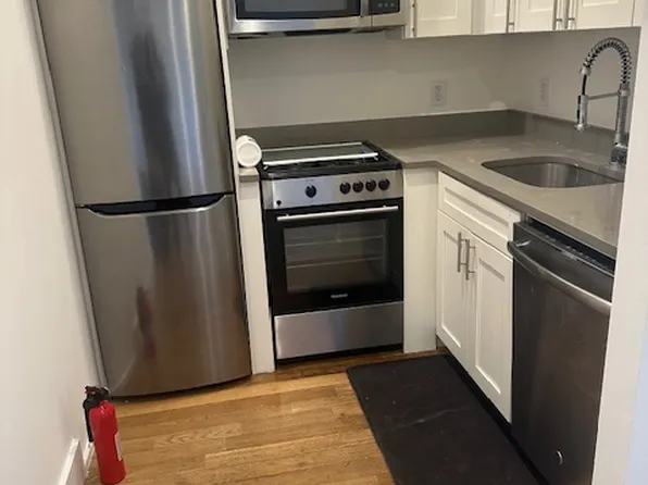 45-11 Broadway image 8 of 20