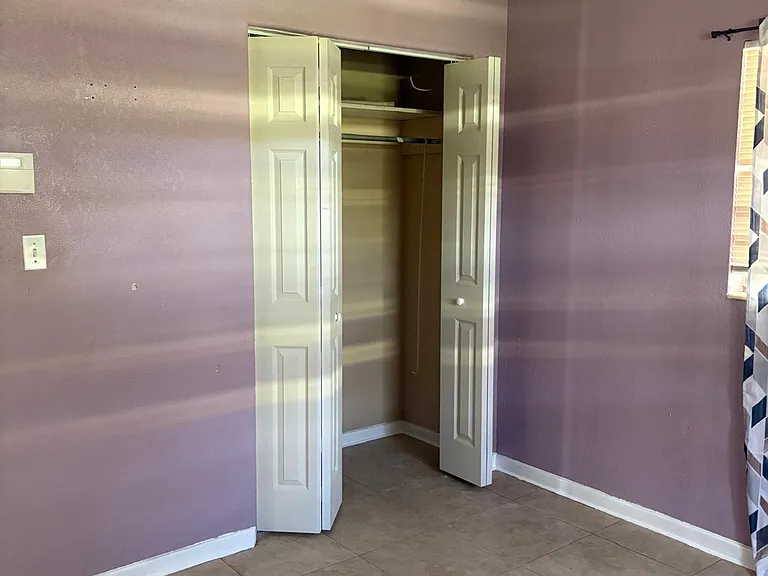 2105 Edwin St NE — Photo 13
