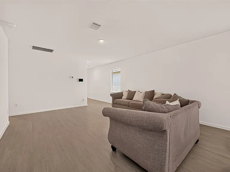 31338 Black Cherry Hollow Dr — Photo 8