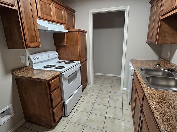 2nd image of 2600-2608 Lamar Ave #16B