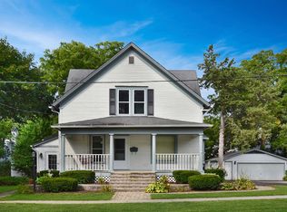 114 High Rd, Cary, IL 60013