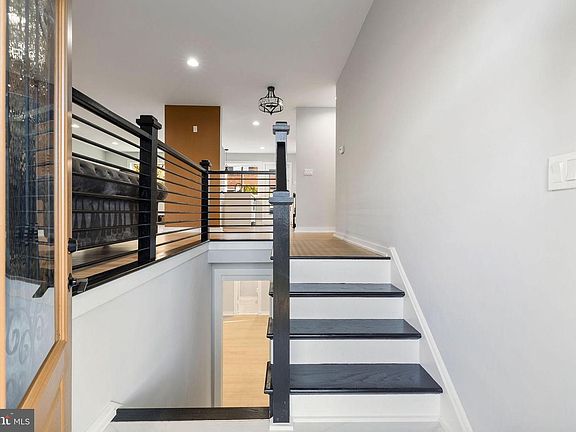 5th image of 2209 Ellis St