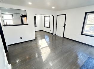 9343 Memorial St, Detroit, MI 48228