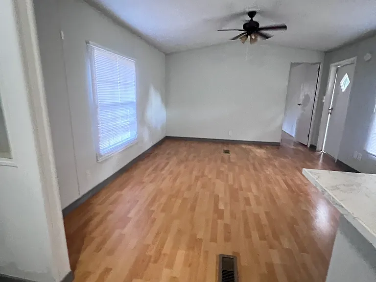 2203 Dora St #1 — Photo 10