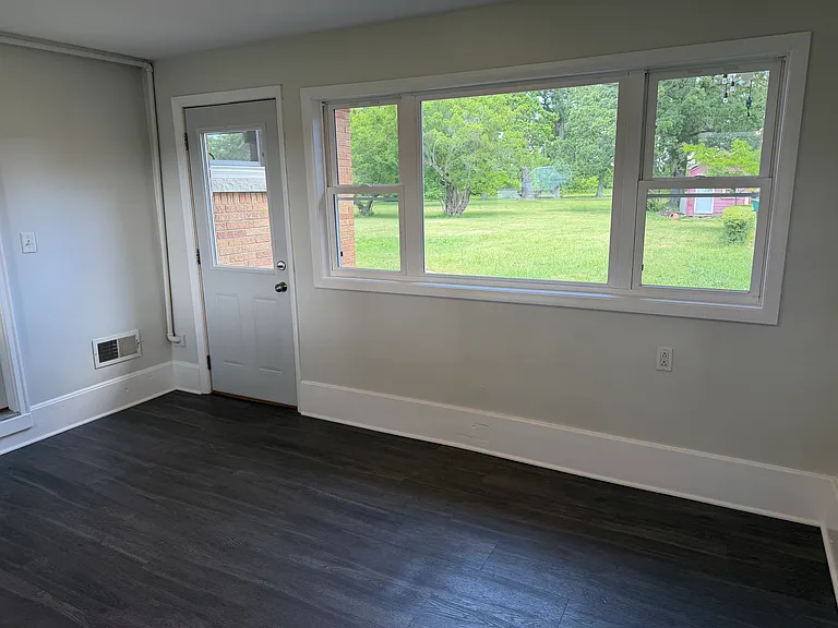 20766 W Rollins Rd — Photo 10