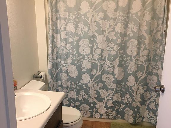 5th image of 1639 Oliver Ave