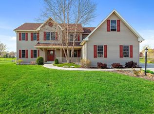 8314 Doe Glen Ct, Racine, WI 53406