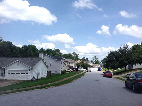 4th image of 682 Shoal Cir