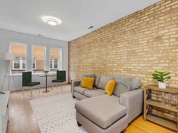 3rd image of 4341 N Sacramento Ave APT 1b